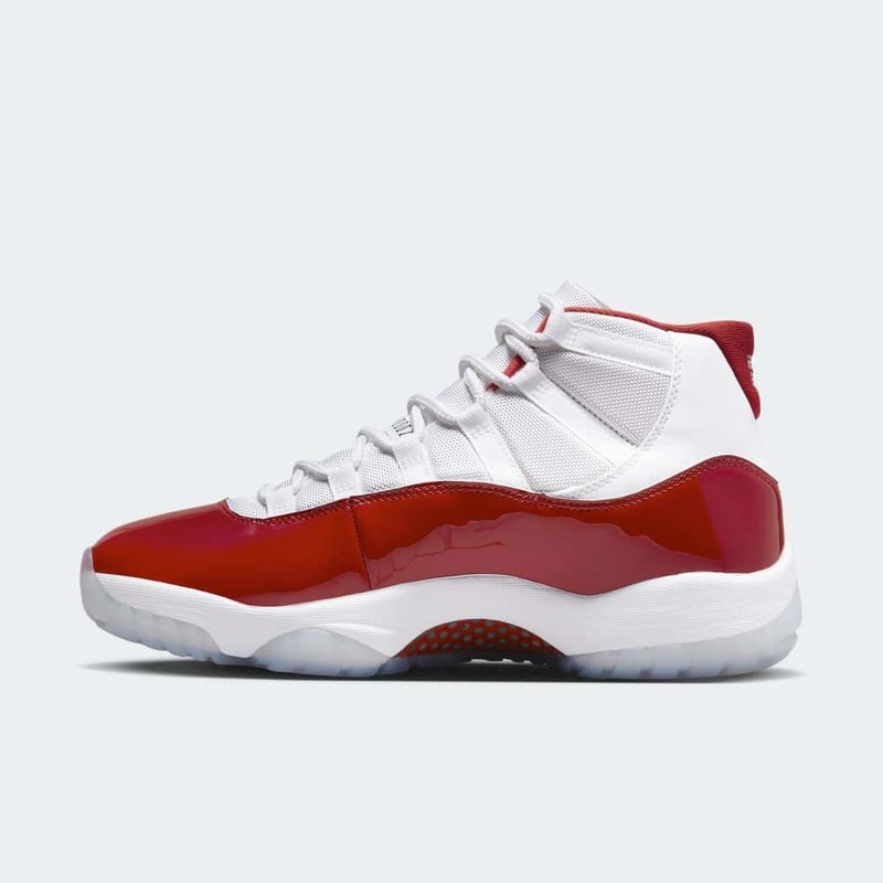 Nike air jordan 11 shops cherry high